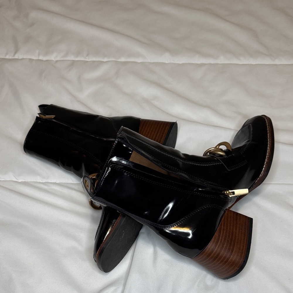 Steve Madden Black and Brown Heeled Boots Elegant Design